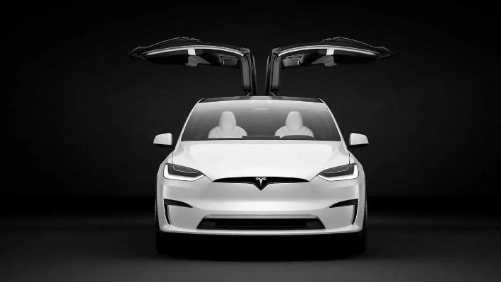 який перехідник потрібен для tesla в україні